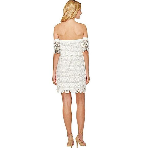 New. Trina Turk white lace dress. Regularly $298 - Picture 3 of 12